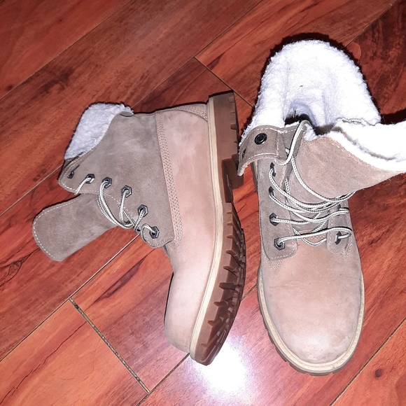 Timberland Teddy Boots - Picture 2 of 5